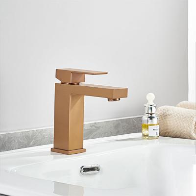 China Hot Selling Bathtub Faucets Bathroom Basin Sink Faucet Metered Cheap Faucet For Bathroom for sale