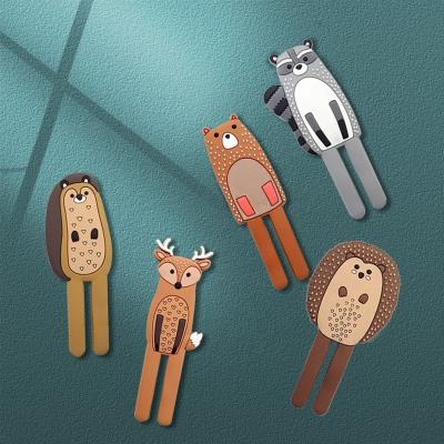 China Cute Creative Customizable 3D Hook Cartoon Magnet Durable Animal Fridge Stick Adhesive Hook for sale