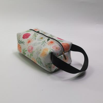 China With Zipper EDIOM Promotion Custom Design Waterproof Neoprene Makeup Bag for sale