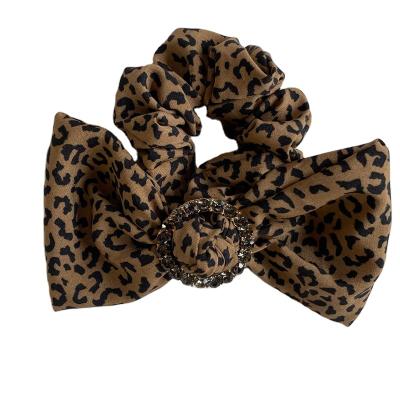 China For Women Fashion Use Women Hair Accessories Daily Leopard Elastic Hair Bands Spring Girls Hair Scrunchies Summer for sale