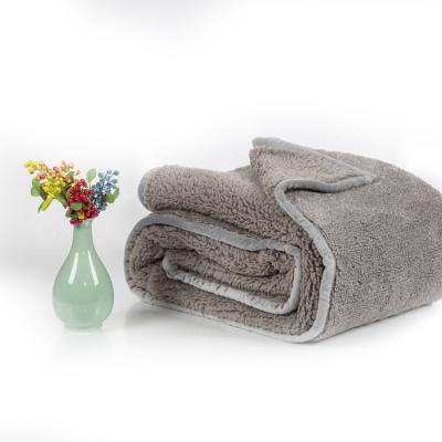 China Anti-pilling Quality Assurance Super Soft Flannel Fleece Blanket Sherpa Throw for sale