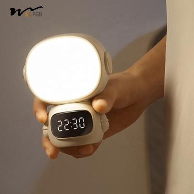 China LED 5W Soft Light Remote-Controlled Astronaut Night Light for Bedroom Sleep Eye Protection for sale