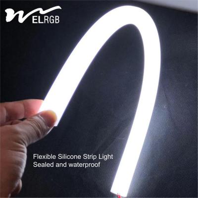 China Residencial 360 grados circular cuerpo completo de silicona luminiscente de la luz de la franja de baja tensión LED de la luz suave de la franja en venta