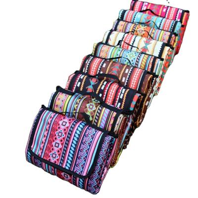 China Durable Sand Proof Picnic Mat Tote Waterproof Blanket Handy Picnic Mat For Kids Camping for sale