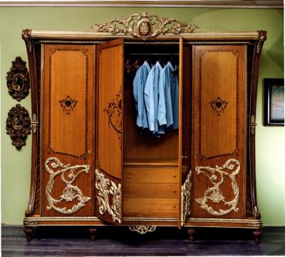 China Modern Design Luxury Modern Furniture Clothes Storage Solid Wood Bedroom Wardrobe for sale