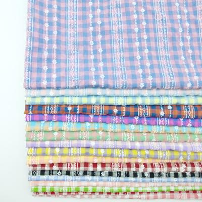 China Wholesale direct 2022 breathable factory spring and summer double stripe print fabric plaid dress and yarn dyed shirts fabric for sale