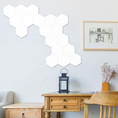 China New-designed Decorative Light Modular Hexagonal Home Decorative Light Touch Honeycomb Led Wall Lamps And Lanterns for sale