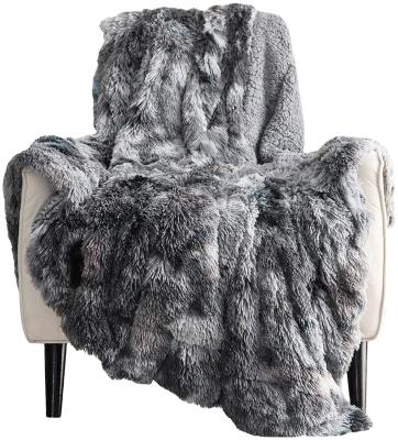 China Soft Quality Faux Fur Blanket Warmly Wearable Super Luxury Faux Fur Blanket Soft Faux Fur Blanket for sale