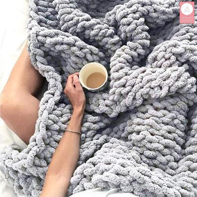 China Wholesale Custom Luxury PORTABLE Chunky Knit Blanket Warm Chenille Yarn Throw Blankets Handmade Yarn Blankets For Bed Home Decor for sale