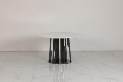 中国 Stylish Industrial Marble Dining Tables With Customizable Stainless Steel Base 販売のため