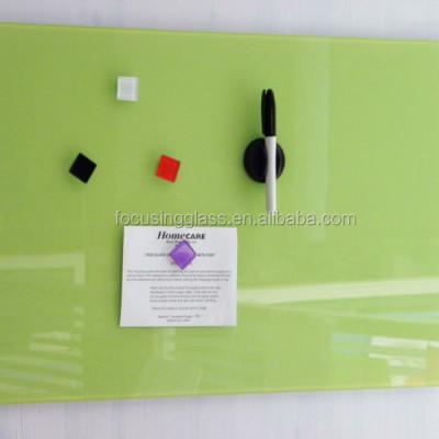 China Multifunctional DRAWING BOARD with Square Glass Magnets Tempered Glass Note Board for sale