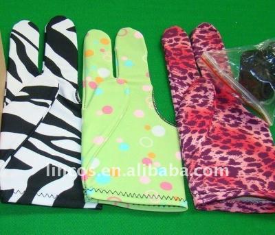 China Cloth 3 Finger Billiard Gloves for sale