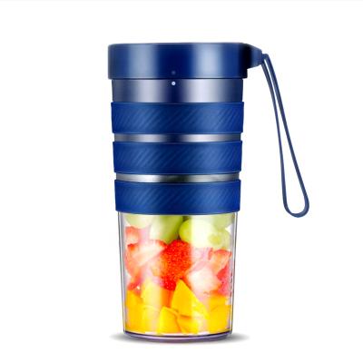 China Car Magnetic Induction Portable Mini Juicer 300ml 15oz Filling Blender for sale