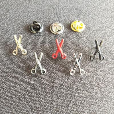 China Stylish Vintage Custom Brooches Customize Men's Suit Scissor Brooch Collar Buckle Metal Brooch Without Pin for sale