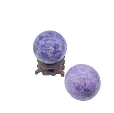 China Wholesale Europe Factory Price Quartz Spheres High Quality Healing Rock Purple Mica Crystal Ball for sale