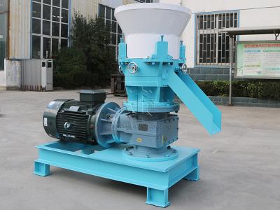 China Cat Litter Pellet Making Equipment Organic Fertilizer Flat Film Extrusion Granulator for sale