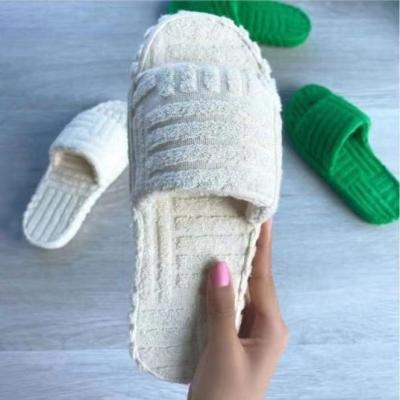 China Fashion Trend Winter Cotton Designer Bedroom Outdoor Indoor Shearling Shearling Warm Slippers For Women for sale