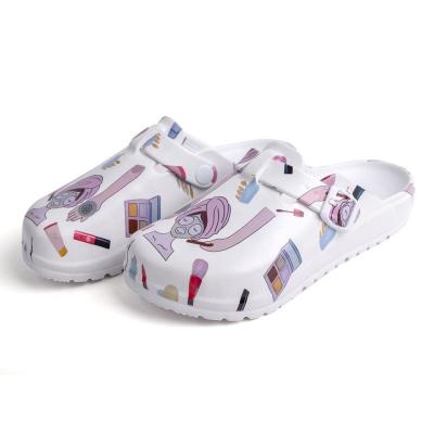 China New round hot sale fashion beautiful printing ladies nurses cheap gardening clogs shoes for women for sale