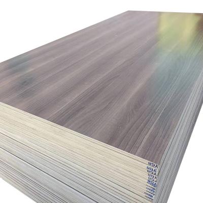 China Modern Best Quality 15mm 18mm Poplar Core Film Faced Hardwood Plywood for sale