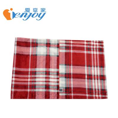 China Sustainable Decoration Hot Selling Red Stripe Printed Comfortable Design Pillow Case for sale