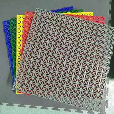 China Modern Interlocking PVC Swimming Pool And Plastic Warehouse Floor Mats for sale