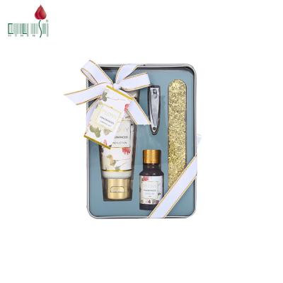 中国 Family guest table new product beauty manicure personal care gift set 販売のため