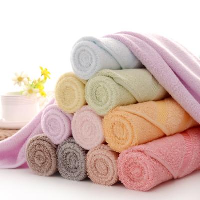 China Luxury QUICK DRY Bamboo Absorbent Custom Design 400g Good Cotton Colored Shower Bath Towels For Home Hotel Use for sale