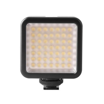 China Mini Axrtec E-8 Vlog Mini Lamp On-Camera LED Light DC 3.0V 5.5W 6000K Color Temperature With Cold Shoe 3 Port for sale