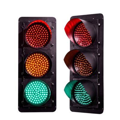 China Led Traffic Light Manufacture Red Green Traffic Head 300mm 200mm for Road System LED Module of Traffic Light à venda