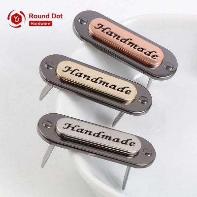 China High Quality Bag Oval Shape Metal Forks Customized Labels For Bags Top Finish Engraved Logo Metal Logo Tags for sale