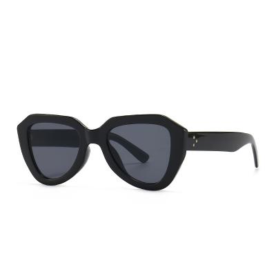 China Fashion sunglasses 2022 new arrival wholesale luxury fashion shades unisex sunglasses for sale