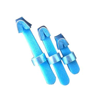 China Comfortable and easy to use soft foam padded orthopedic finger fracture splint for sale