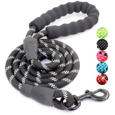 China Wholesale Padded Comfortable Padded Handle And Highly Durable Yarns Strong Reflective Dog Leash for sale