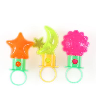 China Plastic Toy Hot Selling Cheap Price Small Diamond Ring Toy For Wholesale for sale