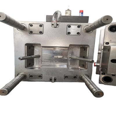 China Low Price Mold Steel Manufacturing Professional Vehicle Plastic Injection Molds for sale