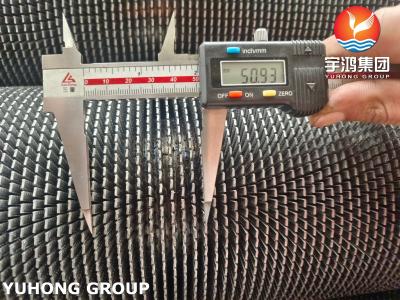 China ASTM A312 TP304H Serrated Fin Tubes High Frequency Welding For Coil Cooler for sale