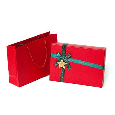 China Recyclable Christmas Eve New Year Gifts For Her Christmas Box Luxury Cosmetic Packaging for sale