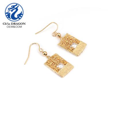 China CLASSIC Custom 14K Gold Filled Square Shape Earrings for sale