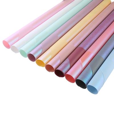 China Waterproof DREA 60cm by 5 Meters Iridescent Plastic Florist Wrapping Paper for Flowers Wrapping Bouquet Wrapping Paper for sale