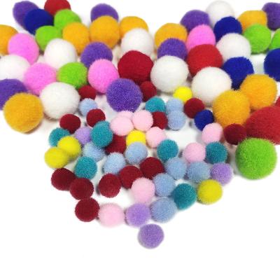 China Soft DIY Craft Christmas Decoration Pompom Balls For Kids Play for sale