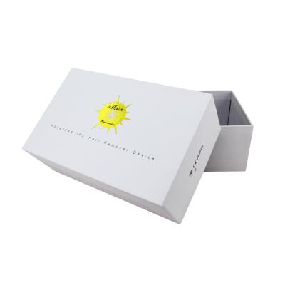 China Recycled Custom Lid And Cardboard Materials Base Rigid Gold Foil Logo Cosmetic Packaging Box for sale