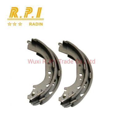 China Semi-metallic auto parts brake shoe for TOYOTA HIACE 04495-26051 04495-35151 K2305 for sale