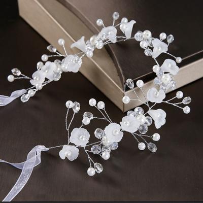 China Fashion Frosted Petals Wedding Ornaments Bow Handmade Headpiece Glass Crystal Bridal Hair Ornament for sale