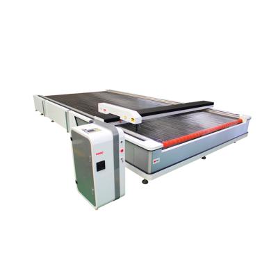 China Large Format Fast Speed ​​Automatic Feeding Curtain Fabric 3.2m Wide Laser Cutting Machine for sale