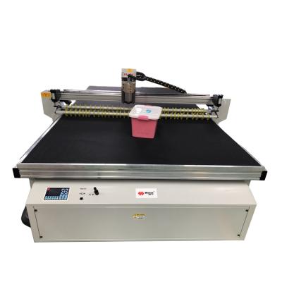 China Factory CNC Automotive Car Mat Cutting Machine PVC Coil Mat Cutter for sale