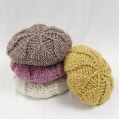 China 2021 New Warm Comfortable Plush Winter Knitted Flowers Fashion Hats 2021 Autumn Beret for sale