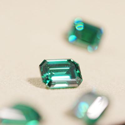 China Natural Green Loose Moissanite Gemstones Emerald Cut Diamond 1.5 Carat for sale