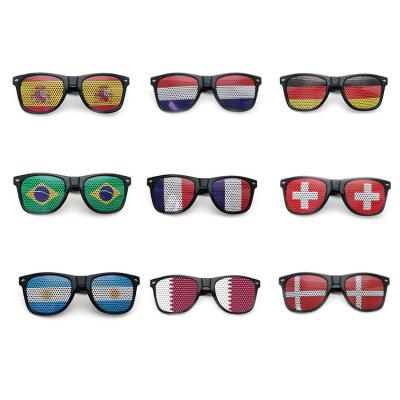 China Fashion Sunglasses New Style Party Vintage Colors Cheap Frame Sunglasses Brand Trendy Designer Sun Glasses for sale