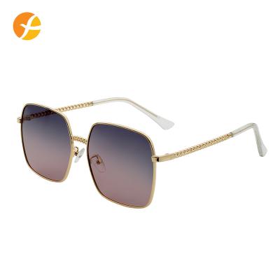 China Anti UV400 Selling Brand Classic Retro Designer Brand Classic Retro Fragile Unique Oversized Gradient Sun Glasses for sale