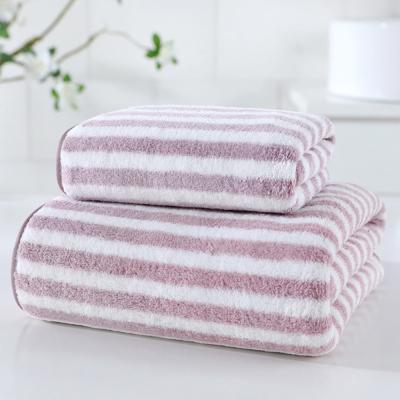 China New Absorbent Fleece Custom Coral Microfiber Velvet Hanging Drying Bath Towels for sale